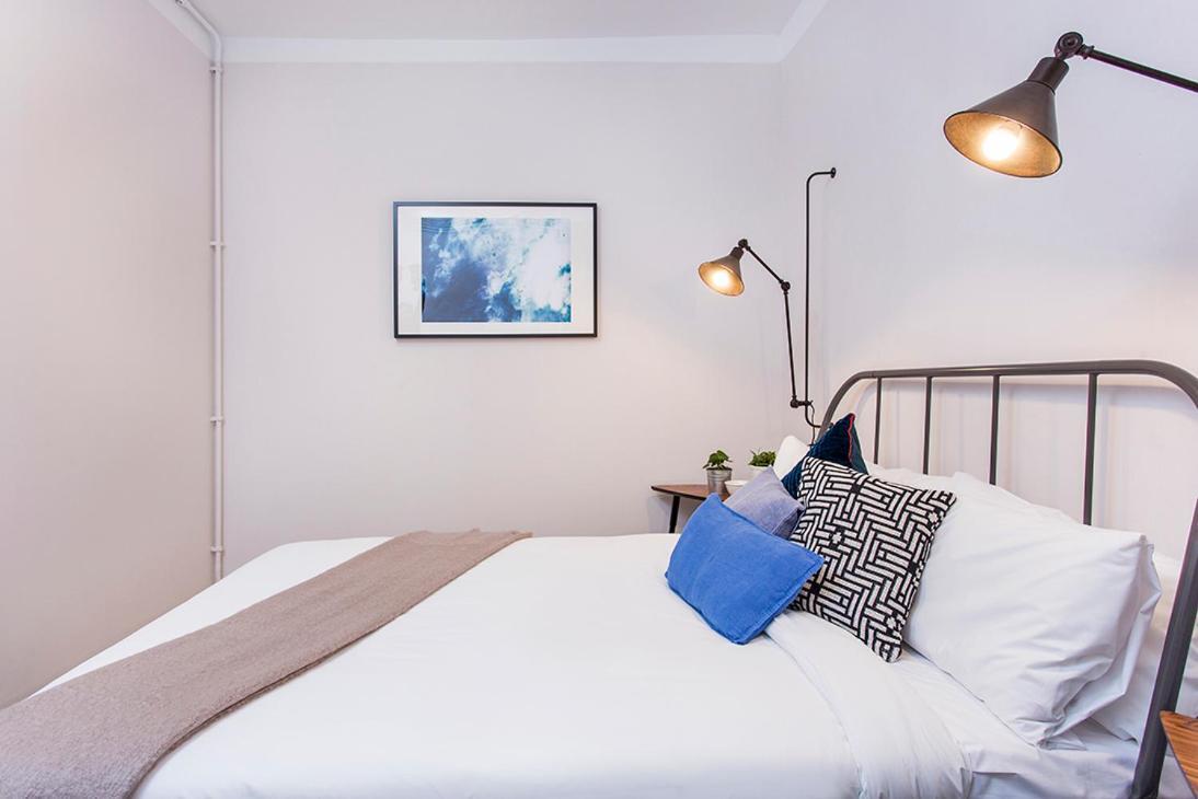 Stay U-Nique Apartments Fira Bcn L'Hospitalet de Llobregat Cameră foto